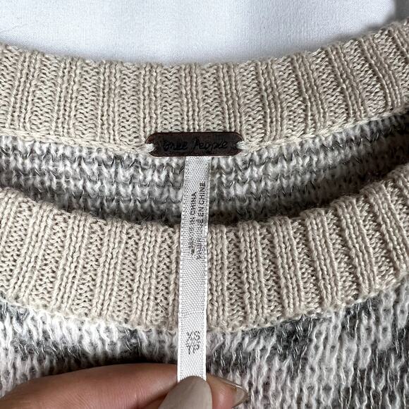 Free People Crop Sweater Top Western Print Ivory Tan Wool Blend Sz XS Oversized - Picture 2 of 8